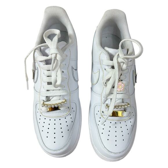 Nike Air Force 1 Low \'07 White Women\'s Sneakers Size 9 CW2288-111 Men’s Size 7.5 main image 5
